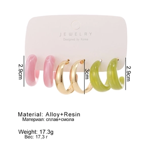 Detailed size and weight specs for the resin and gold-finish alloy hoop earring set