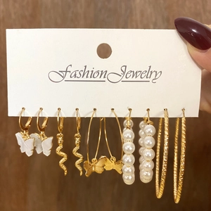 Five-piece vintage gold butterfly and snake pearl earring set for women fashion
