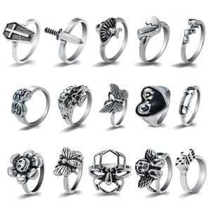 Vintage Punk Legierung Ringe Für Damen Herren Gothic Retro Schlange Poker Herz Totenkopf Würfel Verstellbare Ringe Schmuck