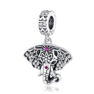 Elefanten-Charm aus 925er Sterlingsilber mit lila Zirkon und funkelnden Kristallen