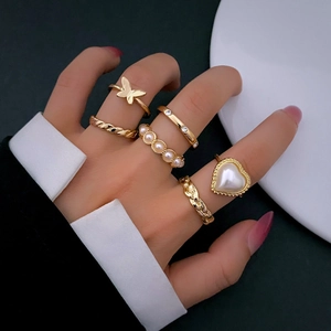Vintage Schmetterling Herz Künstliche Perle Stapelbare Gelenkfingerringe Für Damen Vergoldete Legierung Mit Strass Verzierter Schmuck Geschenk