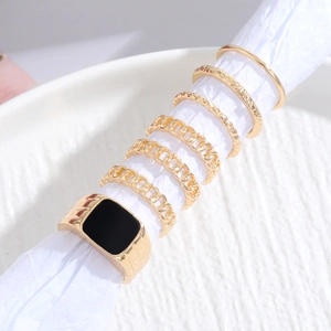 7er-Set goldene Hip-Hop-Ringe mit Vintage-Struktur und schwarzem Siegelring für Damen