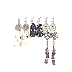 Set di tre paia di orecchini di Halloween con gatto nero, fantasmi bianchi e ragnatele