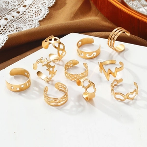 10er Set goldene Zehenringe aus Legierung mit Herz-, Stern- und Wellen-Mustern