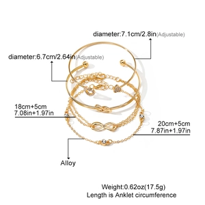Set de 5 pulseras doradas de aleación con dijes de corazón y símbolos de infinito
