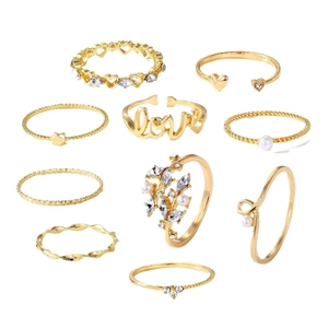Ensemble de 9 bagues dorées avec lettrage love, cœur et perles d'imitation