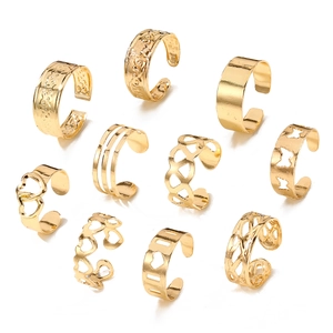 10-piece gold bohemian toe ring set with star, moon, and geometric hollow patterns