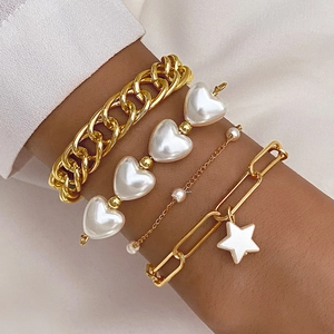 Set Bracciale di Künstliche Perle Cuore Barocco per Donna in Lega Oro Argento Pendente Stella Bracciali a Catena a Strati Gioielli Festa