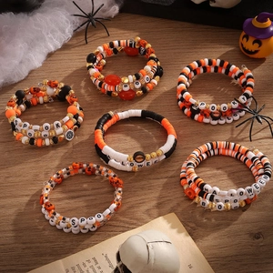 Set de pulseras de Halloween con cuentas de letras BOO y colgantes de calabaza