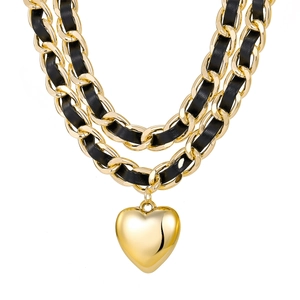 Collar de doble capa vintage dorado con tejido de cuero negro y colgante de corazón