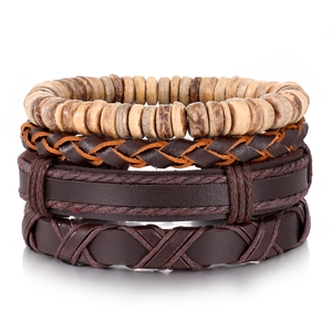 Set de cuatro pulseras vintage para hombre con cuero marrón, cuentas de madera y trenzas