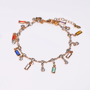 Bracelet doré pour femme avec pendentifs en zircone multicolores et chaîne à pampilles