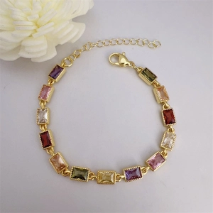 Buntes Zirkon-Viereck-Edelsteinarmband aus 18 Karat vergoldetem Kupfer mit Einstellkette