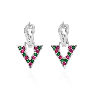 Geometrische silberne V-Ohrringe mit rosa und grünen Zirkonia-Steinen im Pavé-Schliff