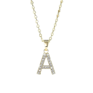 Collana classica placcata oro 14K con ciondolo a lettera A in zircone scintillante