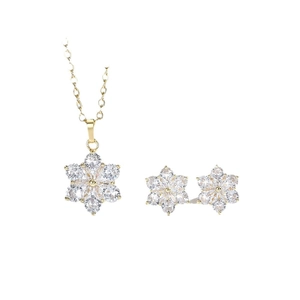 14K vergoldetes Schmuckset mit sechsblättrigem Blumenanhänger, Halskette und Ohrringen