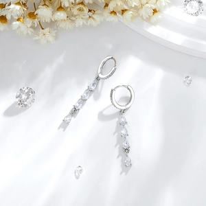 Orecchini a cerchio con gocce di zircone argentato per uno stile elegante e alla moda