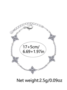 Dettaglio bracciale quadrifoglio argento con zirconi, lunghezza 17+5cm e peso 2,5g