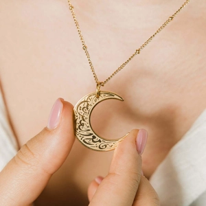 Unisex roestvrijstalen ketting met gouden halve maan hanger en Arabische gravure