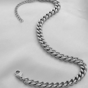 Elegante cavigliera a catena in acciaio inossidabile argento con chiusura a moschettone