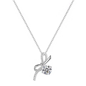 Collier avec pendentif nœud étincelant pour femme avec pierre de zircone brillante