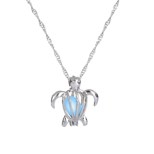 Leuchtende Schildkröten-Halskette mit hohlem Silberanhänger und blau leuchtender Perle