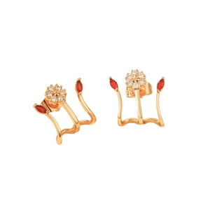 Gouden bloem oorknopjes met rode markies edelstenen en heldere micro-pave zirkonia kristallen