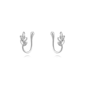 Vue détaillée des clips d'oreilles en U argentés avec feuilles en zircone étincelantes