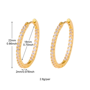 Spécifications détaillées des boucles d'oreilles créoles dorées avec zircons et mesures