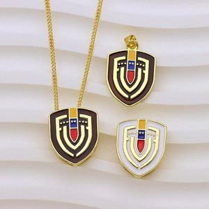 VZLA vlag schild hanger ketting in 18K vergulding met kleurrijke emaille details