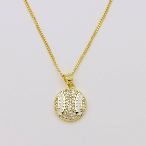 Baseball Anhänger Halskette mit weißem Emaille und Zirkonia in 18K Gold Vergoldung