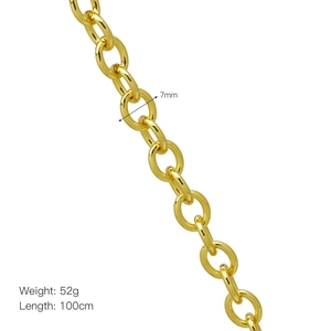 Détails de la chaîne à maillons dorés de 7mm montrant la longueur 100cm et le poids 52g