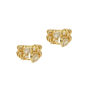 Macro di orecchini a farfalla placcati in oro con scintillanti zirconi micro-pavé