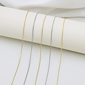 Collier Réglable en Cuivre Chaîne Serpent et Boîte pour Femmes Bijoux de Mode Minimalistes Plaqué Or Argent Chaîne de Clavicule