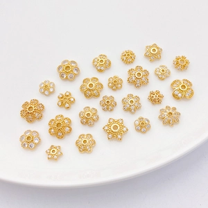 Separadores de cuentas florales en oro de 18K con circonitas para creación de joyas DIY