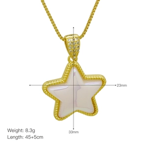 Detalles del collar con colgante de estrella dorada con dimensiones 23mm y peso de 8,3g