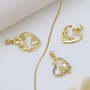 Elegant gold MAMA heart pendant necklace with zircon for Mother's Day gift jewelry