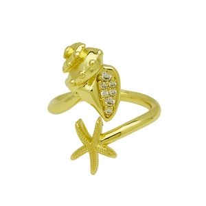 Bague ouverte plaquée or 18k avec un design océanique de coquillage et étoile de mer