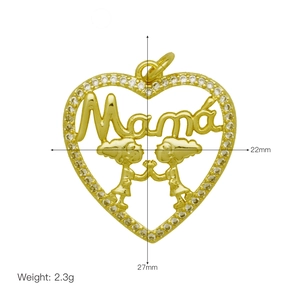 Detailed view of Mama heart pendant with dimensions 22x27mm and weight 2.3g