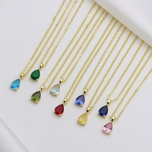 18K Vergoldete Kupfer Geburtsstein Halskette Birnenschliff Zirkonia Wassertropfen Anhänger Minimalistischer Schmuck Für Damen