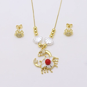 Set gioielli granchio dorato stile oceano con collana e orecchini a perno in smalto bianco