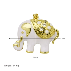 Detailweergave van de olifant hanger met wit emaille en gouden zadel afmetingen info