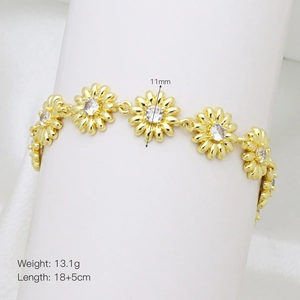 Detail of gold sunflower bracelet showing 11mm flower diameter and 18+5cm chain length
