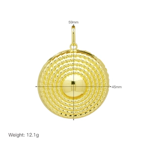Detailed size chart for the large 18K gold-plated circular pendant with spiral texture