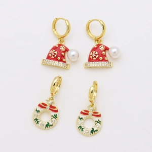 Set di orecchini natalizi con cappello di Babbo Natale e ghirlanda smaltata e cristalli