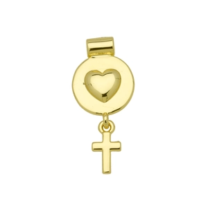 Détail d'un pendentif cœur doré avec croix et médaillon rond en métal poli