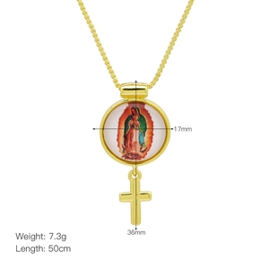 Collier plaqué or 18K avec pendentif portrait de la Vierge Marie et breloque croix