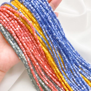 Bunte Muschelperlen in Quadratform für DIY Schmuckherstellung in Blau Gelb Rosa Grün