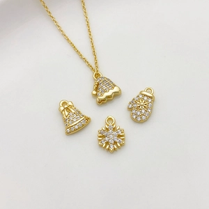 14K vergoldeter Weihnachtsanhänger Set mit Zirkon Schneeflocke und Glocke für Schmuck