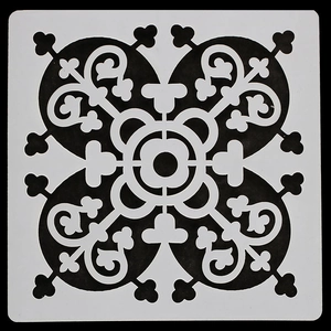 Vue macro détaillée du pochoir mandala carré avec un motif géométrique symétrique noir et blanc